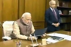 'नेताओं के झांसे में न आएं अधिकारी' 'नेताओं के झांसे में न आएं अधिकारी'