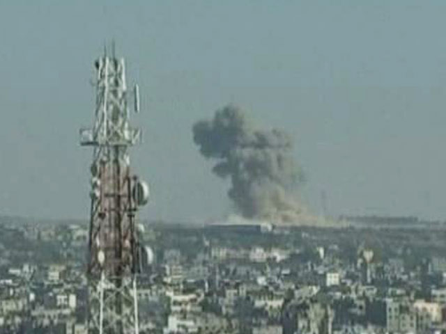 Israel Bombs Islamic University, Mosque in Gaza; Hamas Continues Guerilla Fight