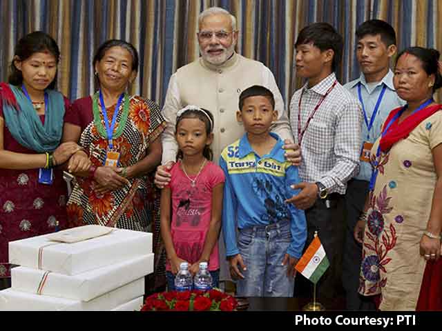 In Nepal, PM Modi Reunites Jeet Bahadur with His Family after 16 Years