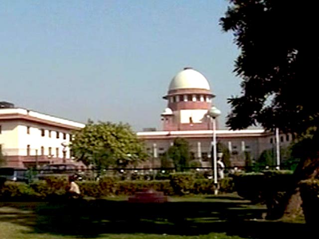 सुप्रीम कोर्ट ने केंद्र से पूछा, दिल्ली में राष्ट्रपति शासन जारी क्यों?