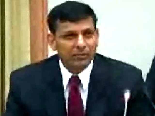 Video : RBI Will Not Hold Rates High Longer Than Necessary: Rajan