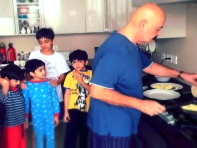 Hrithik Roshan's Picture Perfect Family Portrait