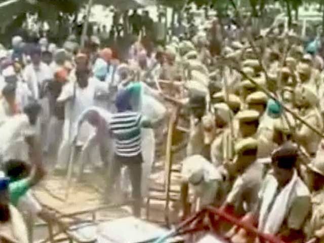 कुरुक्षेत्र : गुरुद्वारे पर कब्जे की लड़ाई, दो गुट भिड़े