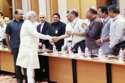 खबरों की खबर : सरकारी बाबुओं के लिए नए नियम खबरों की खबर : सरकारी बाबुओं के लिए नए नियम