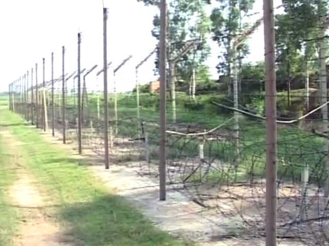 Video : Two BSF Jawans Injured in Firing by Pakistani Troops in Jammu