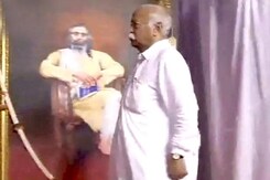 पीएम मोदी के बयान से आरएसएस प्रमुख भागवत इत्तेफाक़ नहीं रखते पीएम मोदी के बयान से आरएसएस प्रमुख भागवत इत्तेफाक़ नहीं रखते
