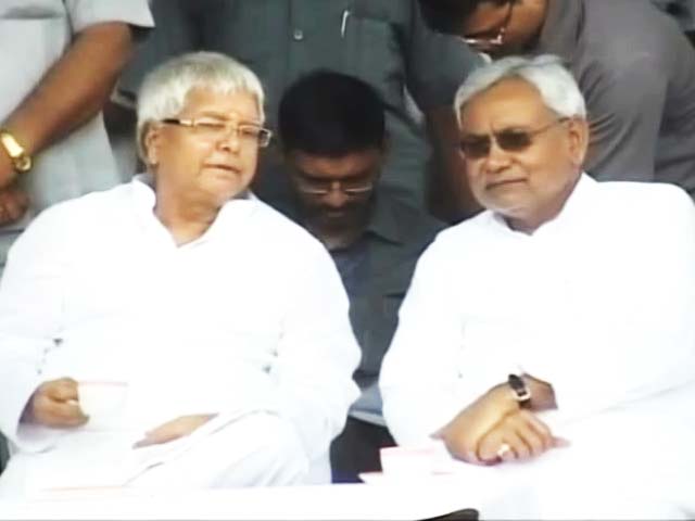 इंडिया 7 बजे : 20 साल बाद लालू−नीतीश एक साथ