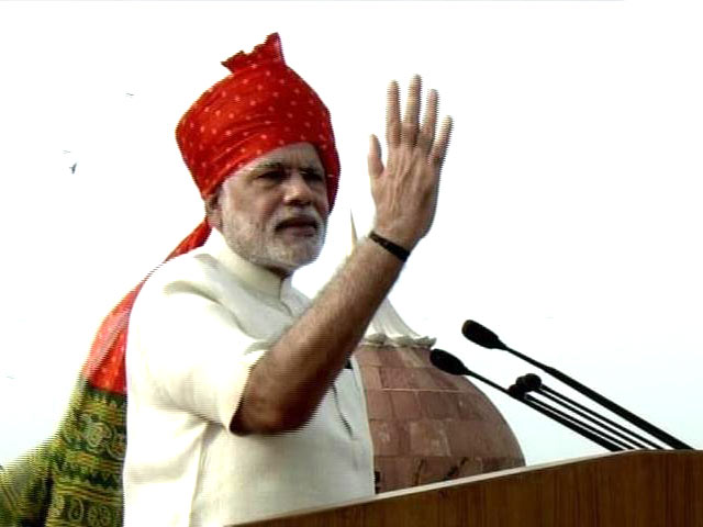 प्रधानमंत्री नहीं, प्रधान सेवक के रूप में आपके बीच हूं : लालकिले से मोदी