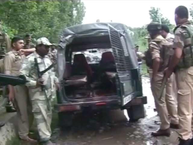 Two BSF Men Killed, Four Others Injured in Terrorist Attack in Jammu and Kashmir