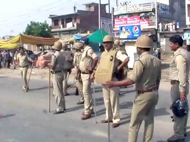 Video : Ghaziabad: Tension in Loni Area After 7-Year-Old Allegedly Raped