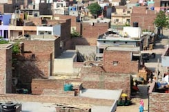 दिल्ली : अवैध कॉलोनियों को नियमित करने की कोशिश दिल्ली : अवैध कॉलोनियों को नियमित करने की कोशिश
