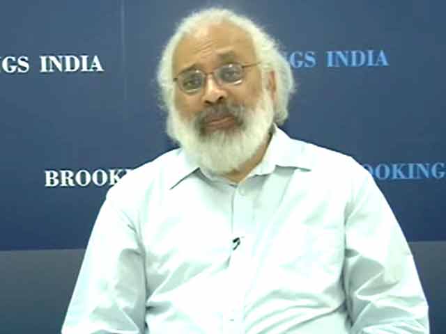 Video : Inflation Likely to Remain in Check for Next Few Months: Subir Gokarn