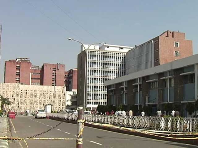 AIIMS Anti-Corruption Officer Shunted by Government, Doctors Question Decision