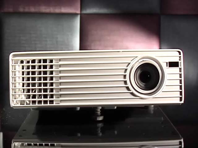 Hitachi CP-DH300 Short Throw Projector Review