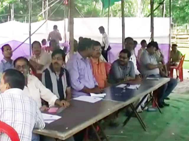 उपचुनाव : वोटों की गिनती पूरी