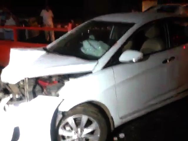 Caught on Camera: Delhi Drunk Driver Almost Rams Into Temple