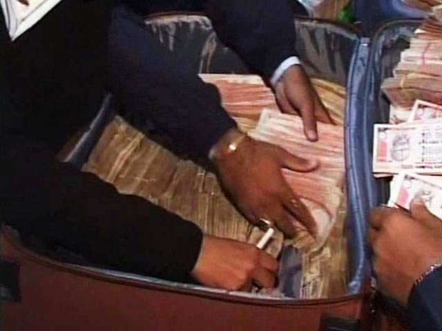 Government Asks 'Babus' to Furnish Details of All Assets