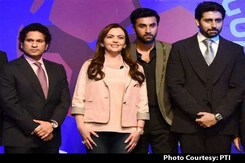 Bollywood Stars Shine on Indian Super League Bollywood Stars Shine on Indian Super League