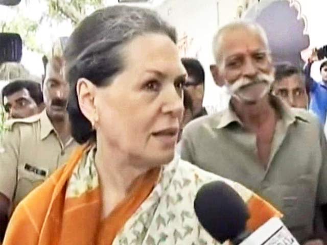 Sonia Gandhi Attacks Narendra Modi's '100-Day Government' on Price Rise
