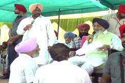 मुझे पता है किस विभाग में कितना भ्रष्टाचार : प्रकाश सिंह बादल मुझे पता है किस विभाग में कितना भ्रष्टाचार : प्रकाश सिंह बादल