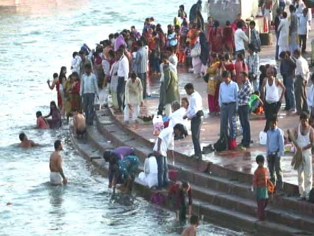 गंगा सफाई पर तीन हफ्ते में समयबद्ध योजना पेश करे केंद्र : सुप्रीम कोर्ट