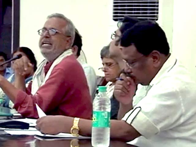 बेघरों को घर : सरकार पर वादाखिलाफी का आरोप