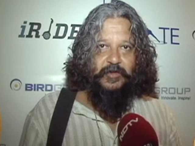 Video : Amole Gupte Roars His Support for Save Our Tigers Campaign