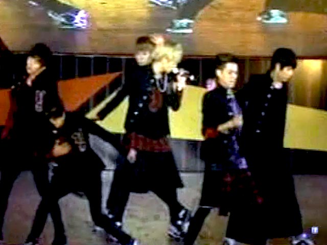 K-Pop Groove Hits India