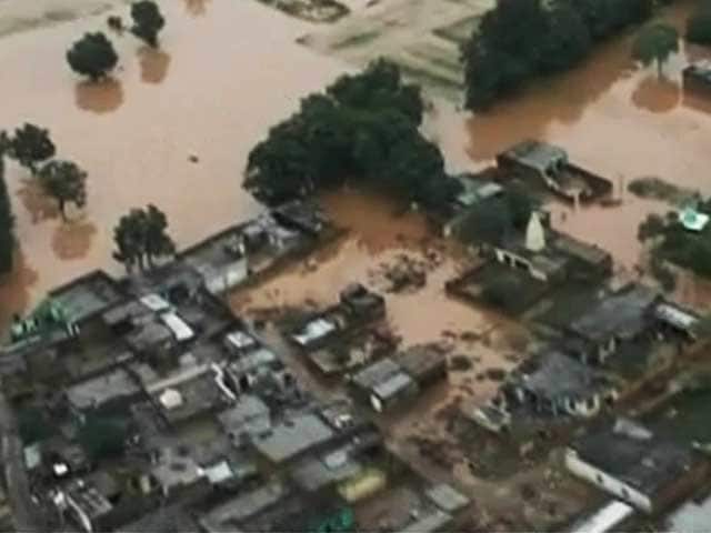Videos : इंडिया नौ बजे : बाढ़ प्रभावित क्षेत्रों का जायजा लेंगे पीएम