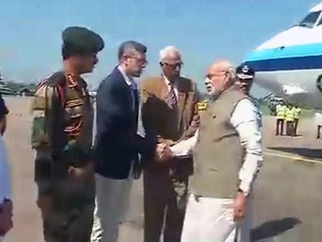 इंडिया इस हफ्ते : बाढ़ से तबाह जम्मू-कश्मीर के दौरे पर पीएम मोदी