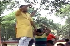 डीयू छात्र संघ चुनाव में चारों सीटों पर एबीवीपी का कब्जा डीयू छात्र संघ चुनाव में चारों सीटों पर एबीवीपी का कब्जा