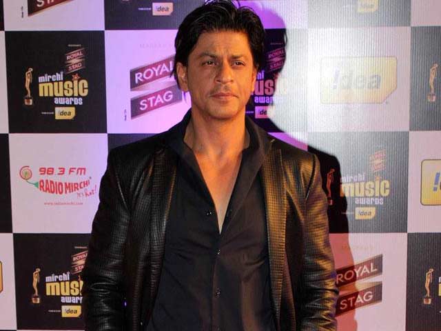 Video : Shah Rukh Khan's Poster Love