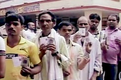 उपचुनाव : लोकसभा की तीन, विधानसभा की 32 सीटों पर मतगणना जारी उपचुनाव : लोकसभा की तीन, विधानसभा की 32 सीटों पर मतगणना जारी