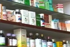 दवा घोटाला : नीतीश कुमार के बचाव में आए ठाकुर दवा घोटाला : नीतीश कुमार के बचाव में आए ठाकुर