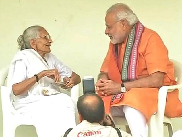 Video : PM Modi's Birthday Begins with Visit to Mother, Dinner with Xi Tonight