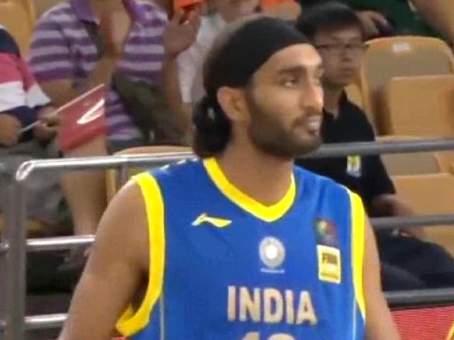 Video : Basketball Players Allowed to  Wear Religious Head Coverings