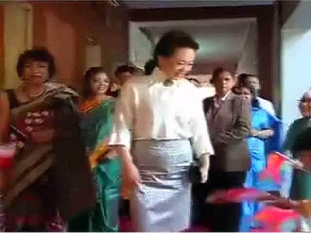 Video : दिल्ली में स्कूली बच्चों के बीच चीन की प्रथम महिला
