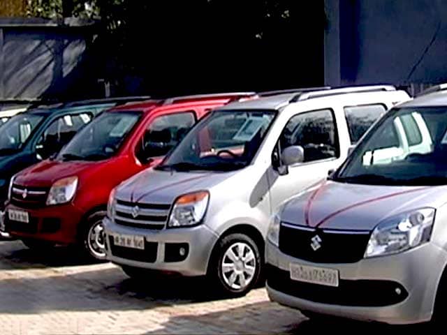 Video : CNB Bazaar Buzz: Guide to Buying a Pre-owned Vehicle
