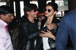 Sky High: On the SLAM! Plane With SRK, Deepika Sky High: On the SLAM! Plane With SRK, Deepika