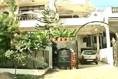 Jaipur: Woman Gangraped, Husband Stabbed During Robbery Jaipur: Woman Gangraped, Husband Stabbed During Robbery