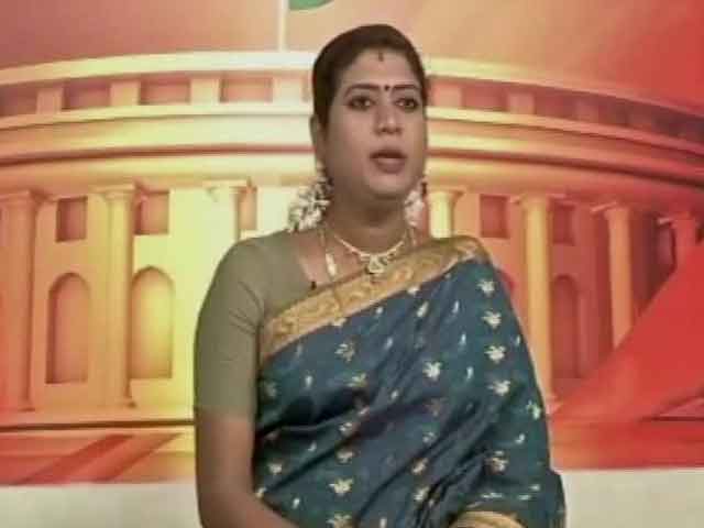 Video : India Gets its First Transgender TV News Anchor