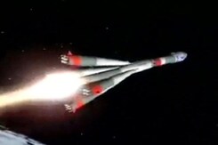In Asian Space Race, India Inches Closer to Beating China to Mars In Asian Space Race, India Inches Closer to Beating China to Mars
