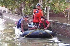Jammu and Kashmir Floods: Navy's Hands On Deck Jammu and Kashmir Floods: Navy's Hands On Deck