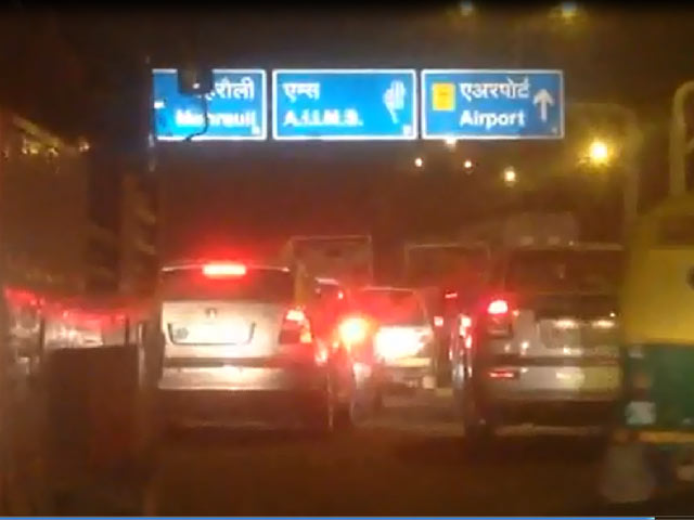 Traffic Jams in Delhi as PM Modi Visits Arun Jaitley in Hospital