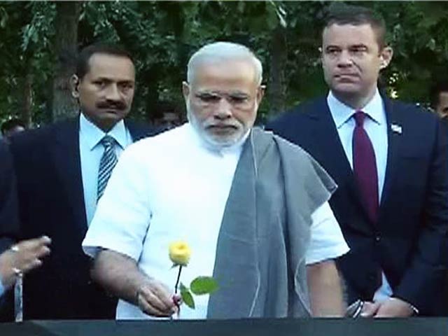पीएम नरेंद्र मोदी ने 9/11 मेमोरियल पर दी श्रद्धांजलि