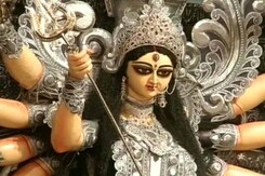Diamonds Worth Rs 10 crore for this Goddess Durga Diamonds Worth Rs 10 crore for this Goddess Durga