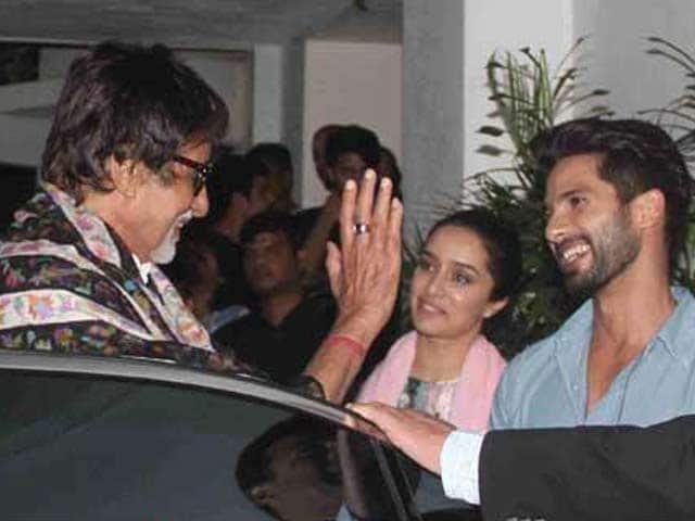 Video : Shraddha Kapoor's Guest of Honour at <i>Haider</i> Screening