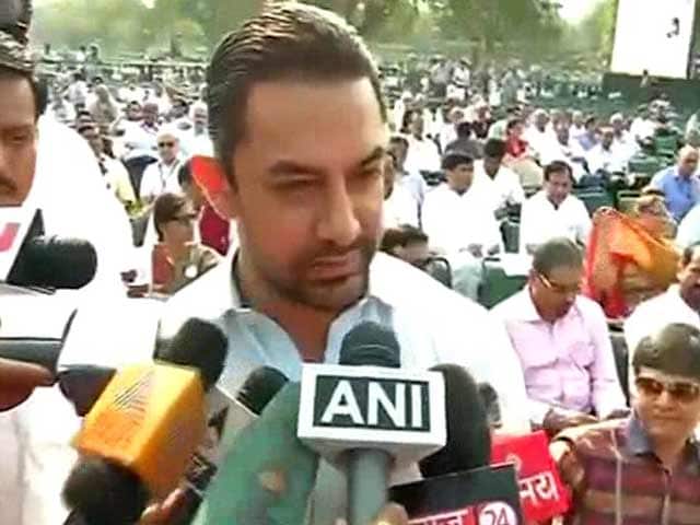 Video : A wonderful idea by our PM, we all must support this campaign of Swachh Bharat: Aamir Khan