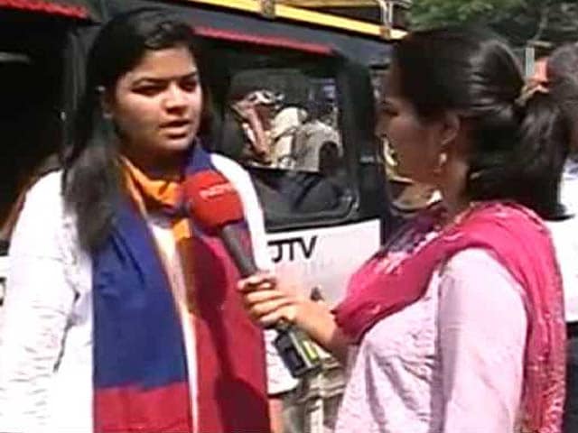 Video : Aditya Thackeray Like a Little Brother To Me: BJP Leader Poonam Mahajan