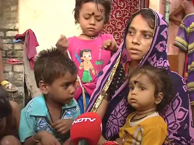 Video : दिल्ली की गीता कॉलोनी में गंदगी से फैल रही हैं बीमारियां